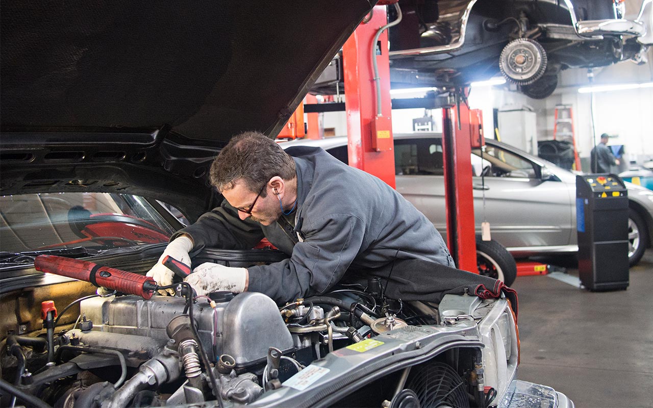 Auto Repair Shop: Navigating the Road to Reliable Vehicle Maintenance